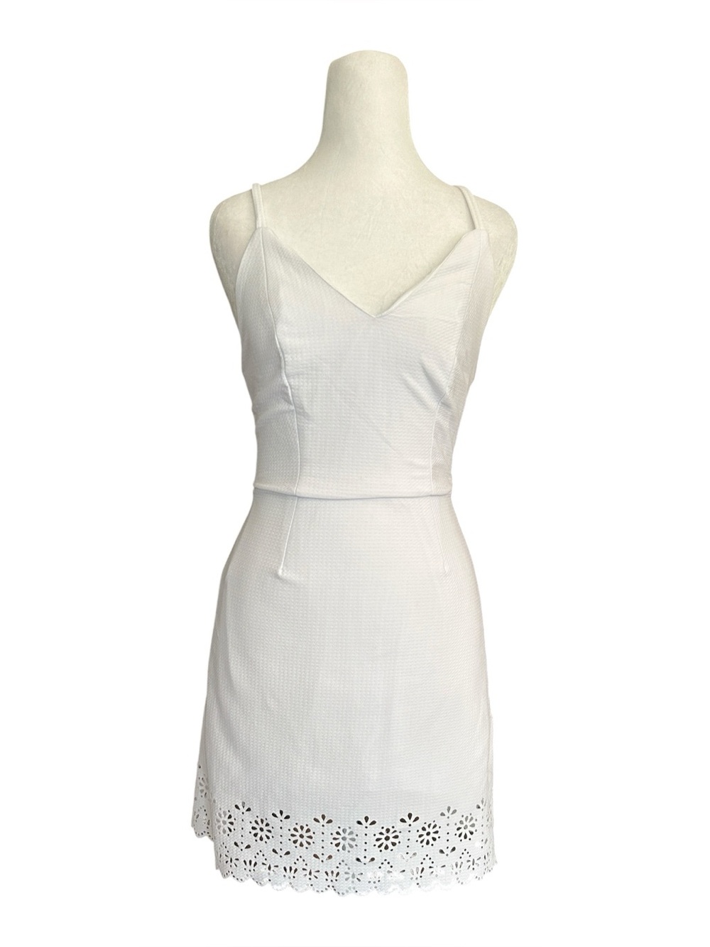 NWT Speechless White Eyelet Scalloped Mini Dress Womens Size XS Spaghetti Strap